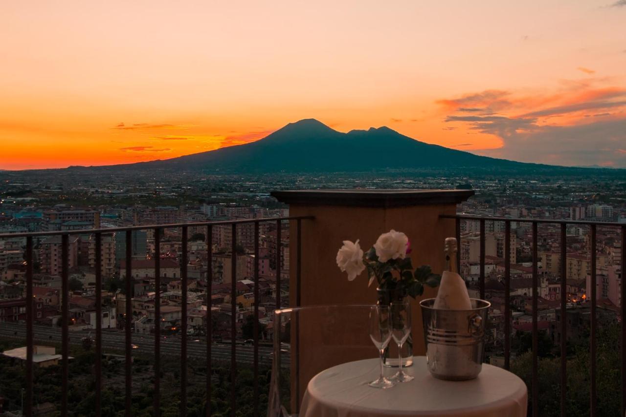 Villa Di Natale Пагани Екстериор снимка